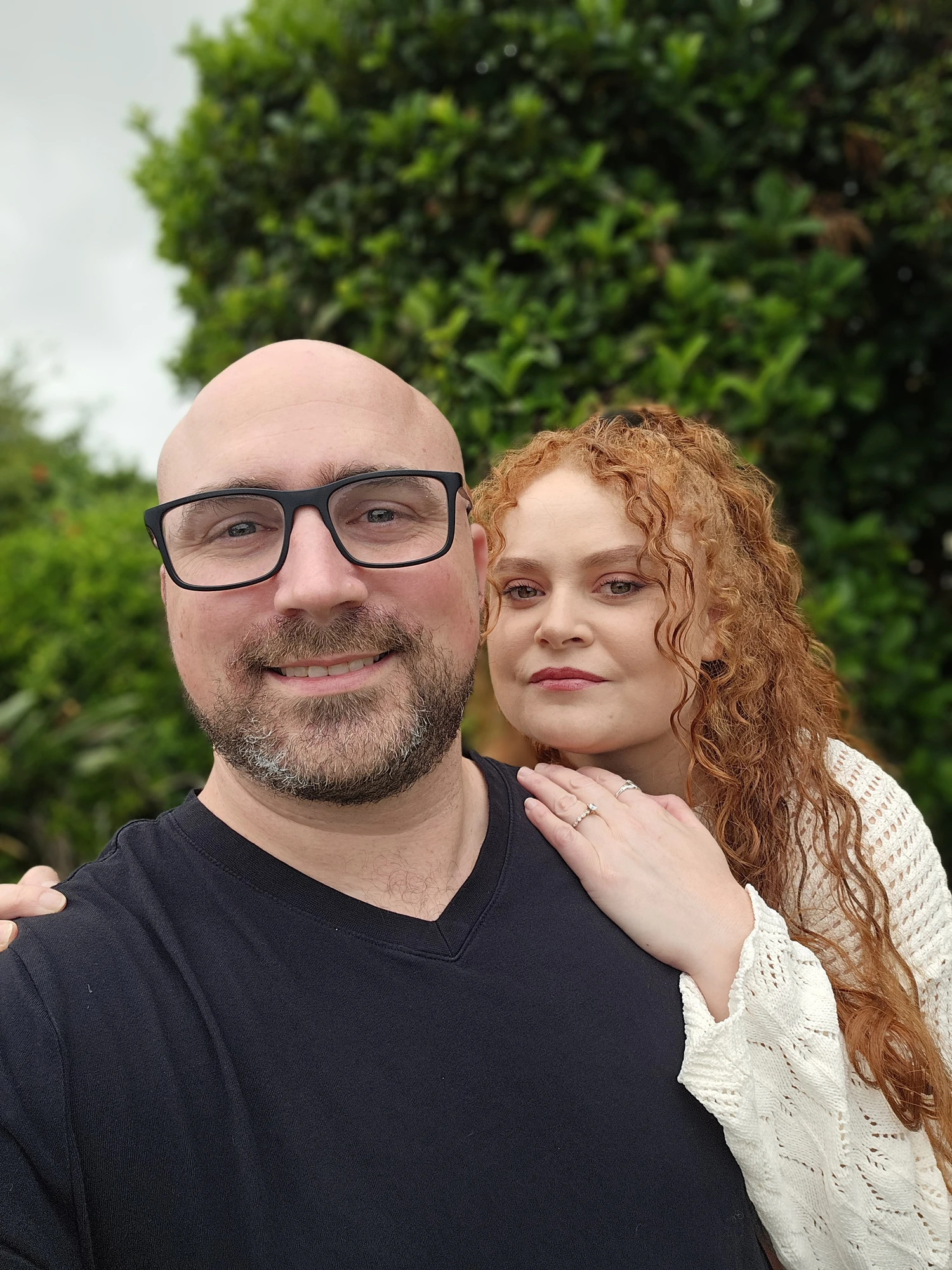 BubSync co-founders Ashley Rowe and Sarah Brumbley, photographed outdoors. Credit: BubSync.